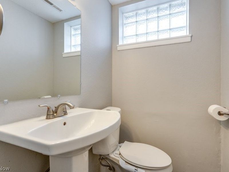 26288 Aaron Drive, Euclid, OH 44132 Photo 31