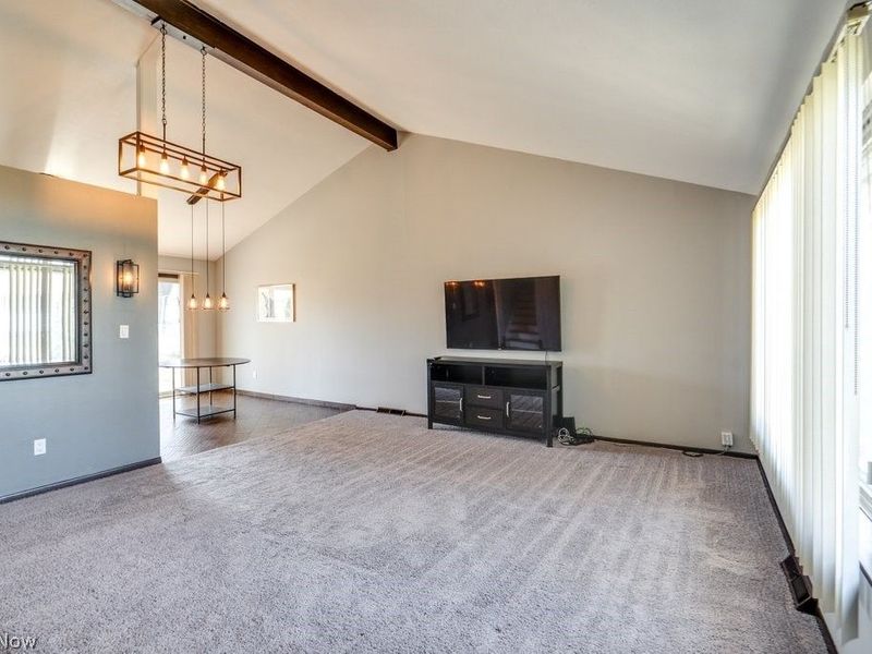 26288 Aaron Drive, Euclid, OH 44132 Photo 6