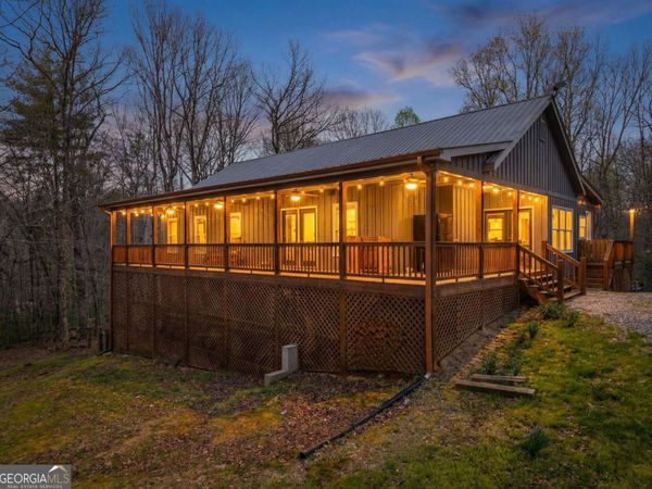 156 Peter Knob Road, Blue Ridge, GA 30513