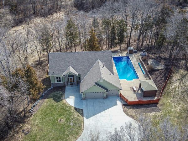 20881 Lake Ridge Drive, Prior Lake, MN 55372