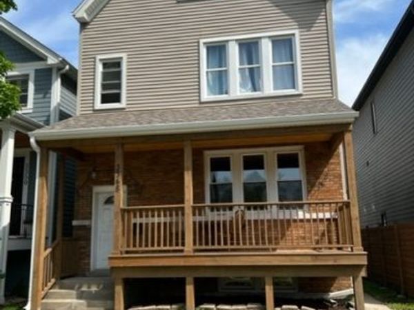 3348 W Warner Avenue , Unit 1, Chicago, IL 60618