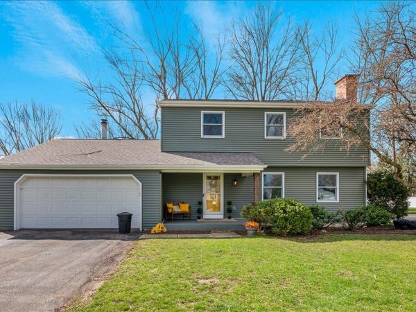 940 Orchard Court , Batavia, IL 60510