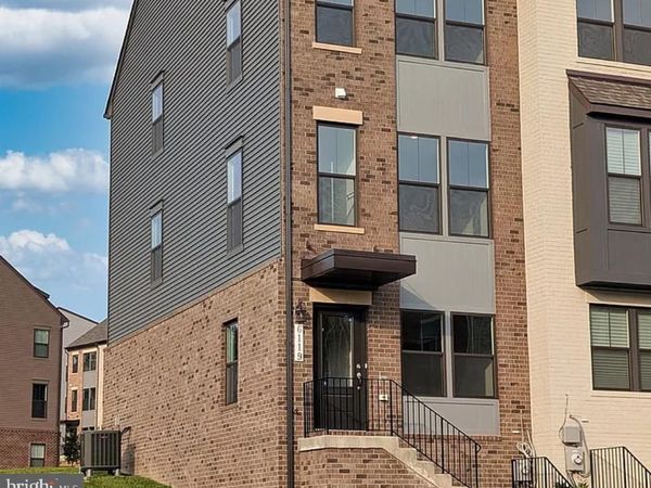5937 NORTHWEST DRIVE , Unit (MASTER BE, HYATTSVILLE, MD 20782