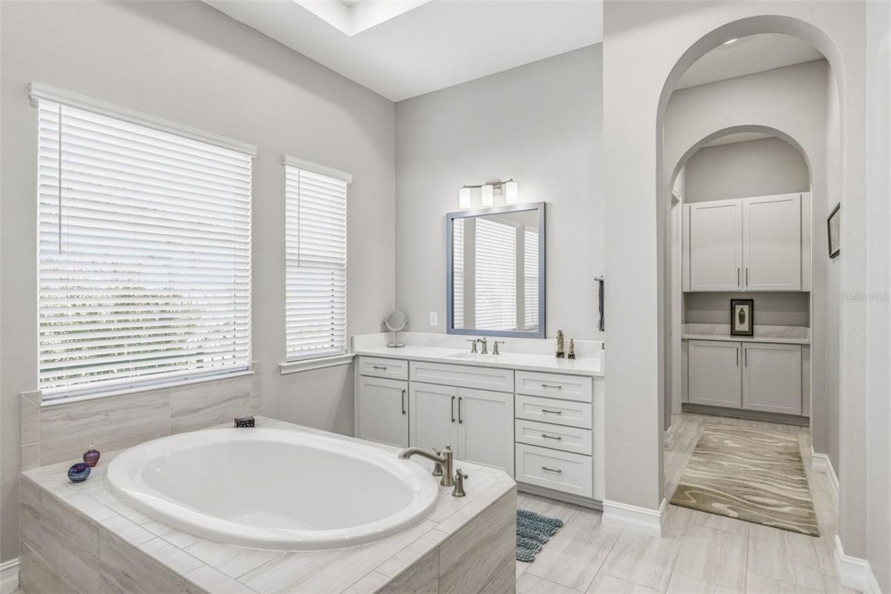 3636 Madison Cypress Drive, Lutz, FL 33558 Photo