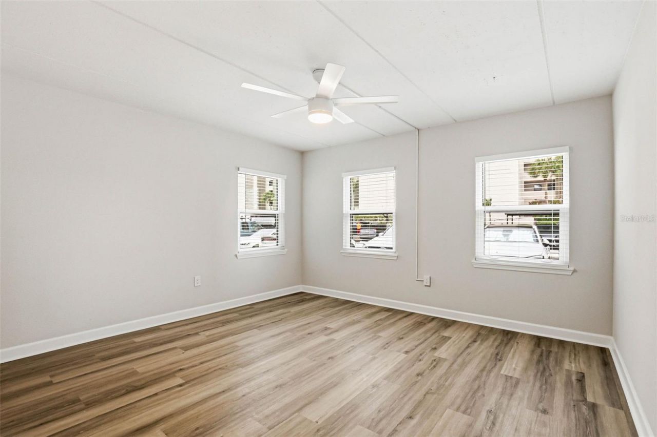 1160 Rue Des Rois, Unit 1B, South Pasadena, FL 33707 Photo