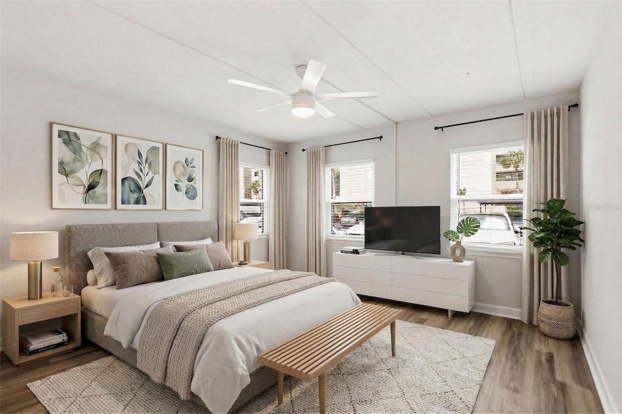 1160 Rue Des Rois, Unit 1B, South Pasadena, FL 33707 Photo