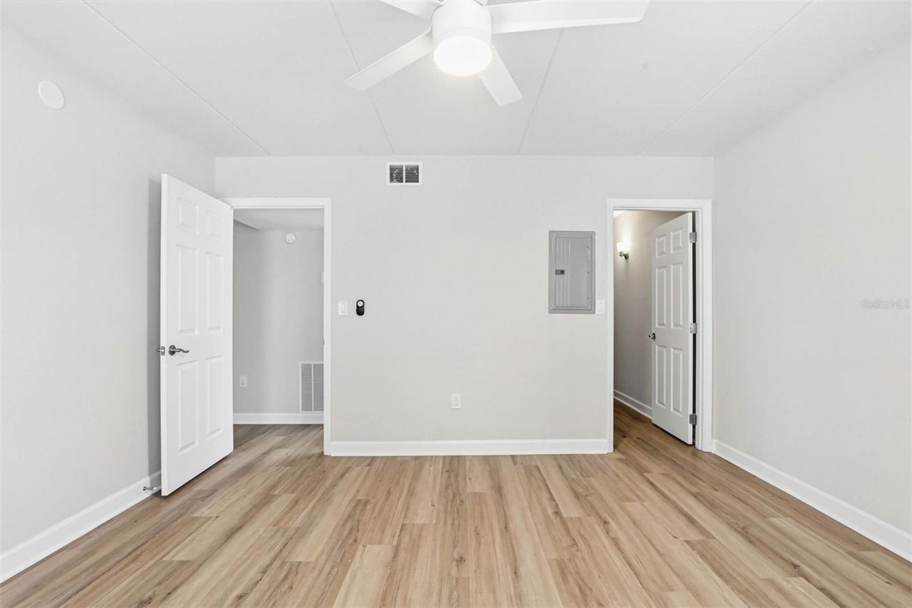 1160 Rue Des Rois, Unit 1B, South Pasadena, FL 33707 Photo