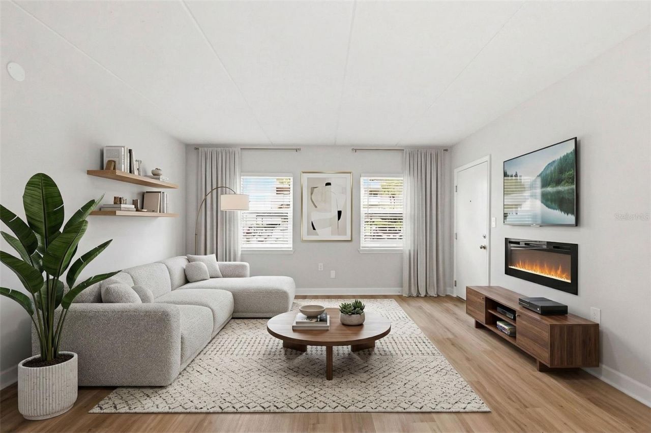 1160 Rue Des Rois, Unit 1B, South Pasadena, FL 33707 Photo