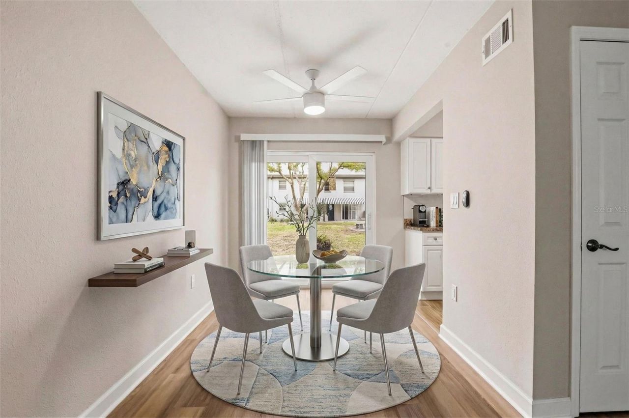 1160 Rue Des Rois, Unit 1B, South Pasadena, FL 33707 Photo