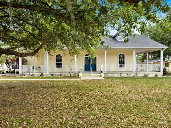 4217 CHASE DRIVE , WESLEY CHAPEL, FL 33543