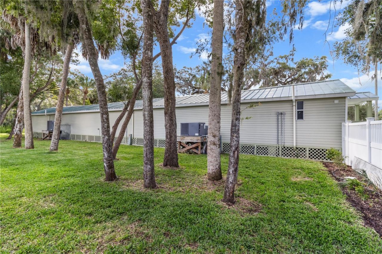 107 NE 4th Street , Crystal River, FL 34429 Photo