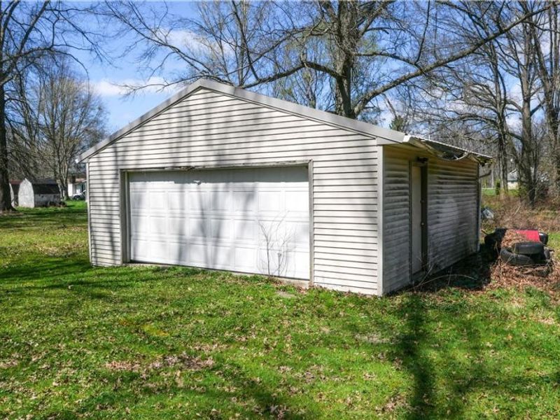 5556 Shaffer Road NW, Warren, OH 44481 Photo 12