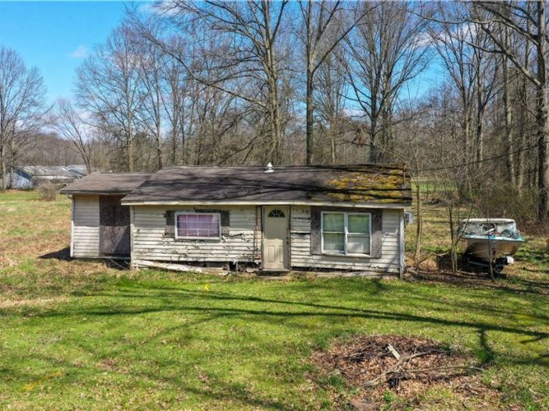 5556 Shaffer Road NW, Warren, OH 44481 Photo 2