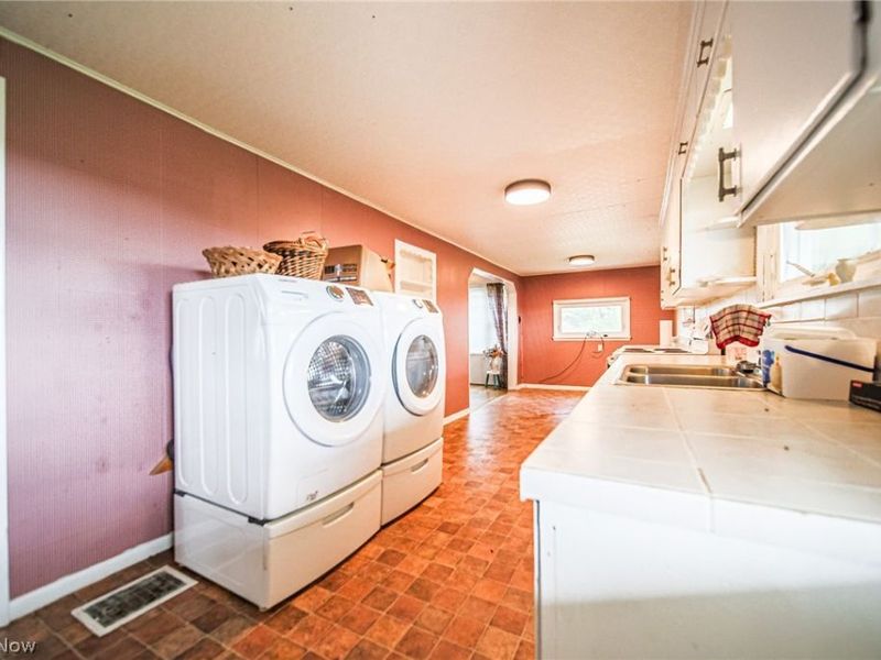 643 S Townsend Road SW, Malta, OH 43758 Photo 12