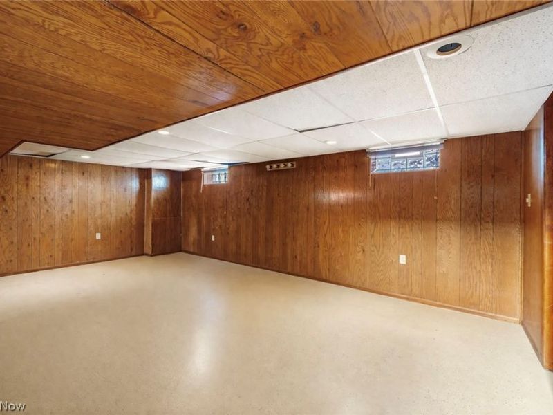 18840 Nitra Avenue, Maple Heights, OH 44137 Photo 11