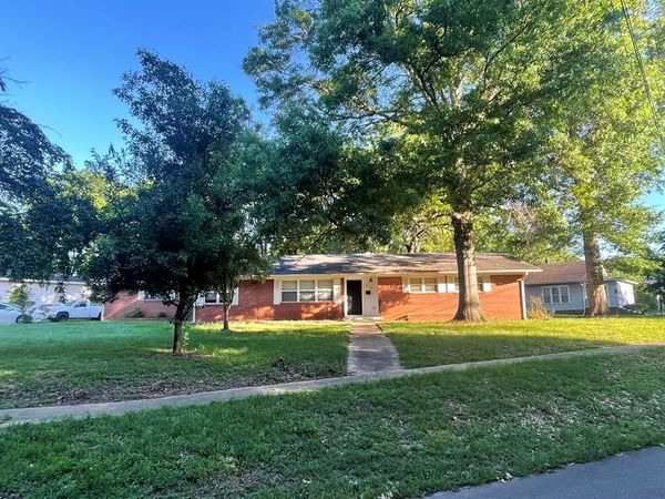 319 Hill Street , Clarksville, AR 72830