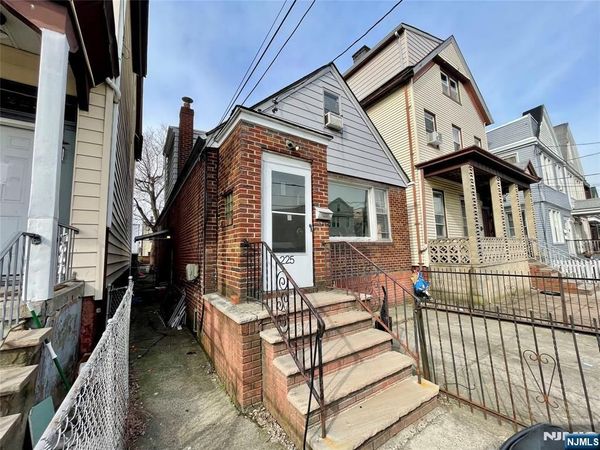 225 Cator Avenue, JERSEY CITY, NJ 07305