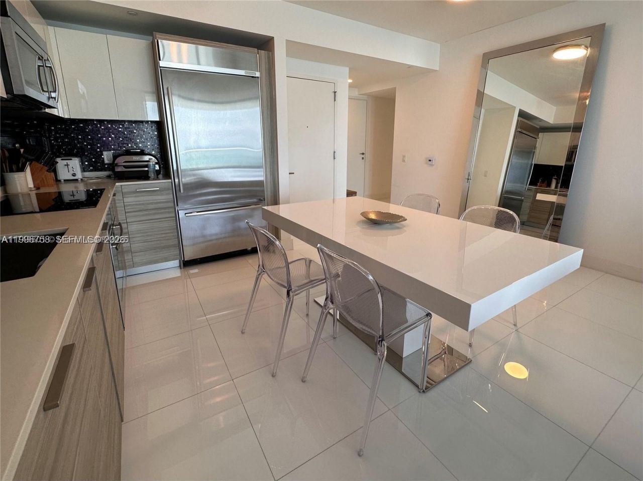 1300 Brickell Bay Dr, Unit 3206, Miami, FL 33131 Photo