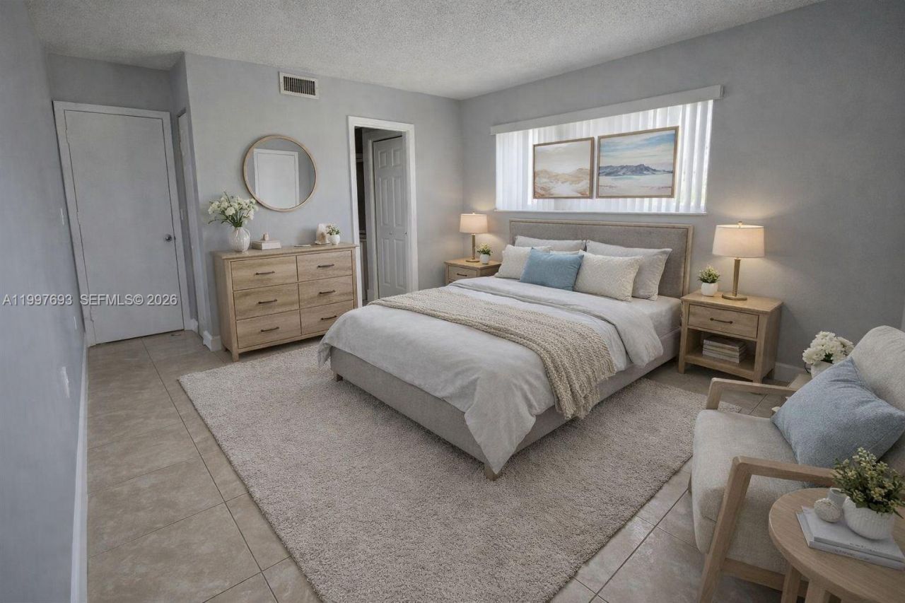 2630 W 76th St, Unit 201, Hialeah, FL 33016 Photo