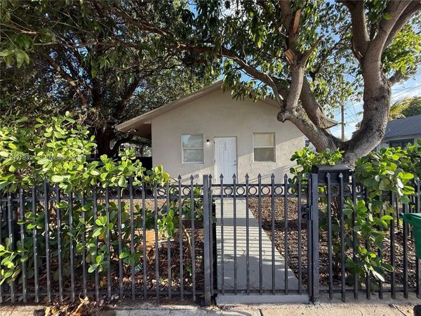 253 NW 48th St, Unit /, Miami, FL 33127