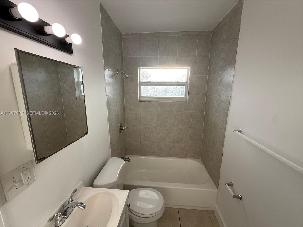 253 NW 48th St, Unit /, Miami, FL 33127 Photo