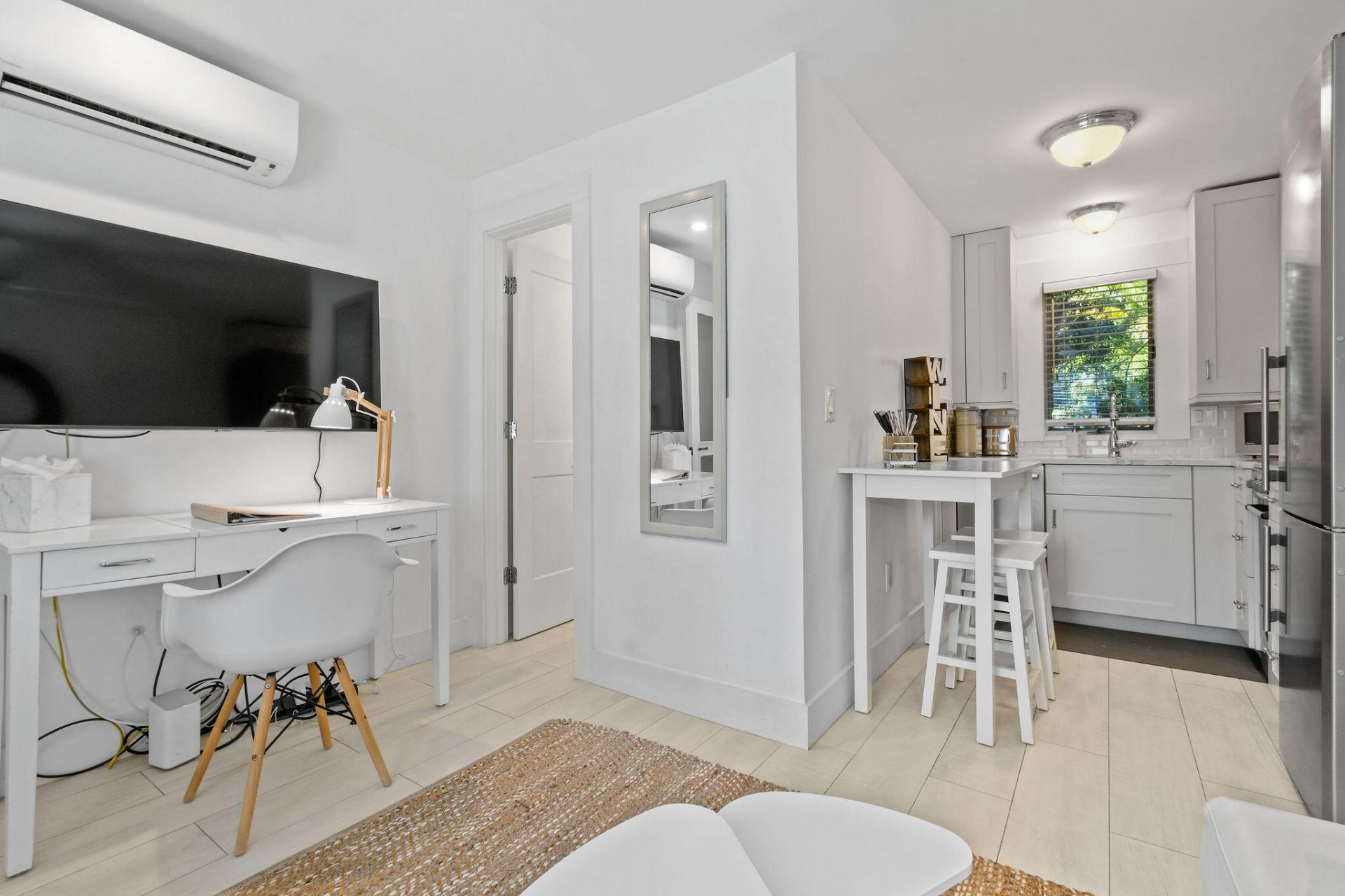 605 N Lakeside Drive, Lake Worth Beach, FL 33460 Photo