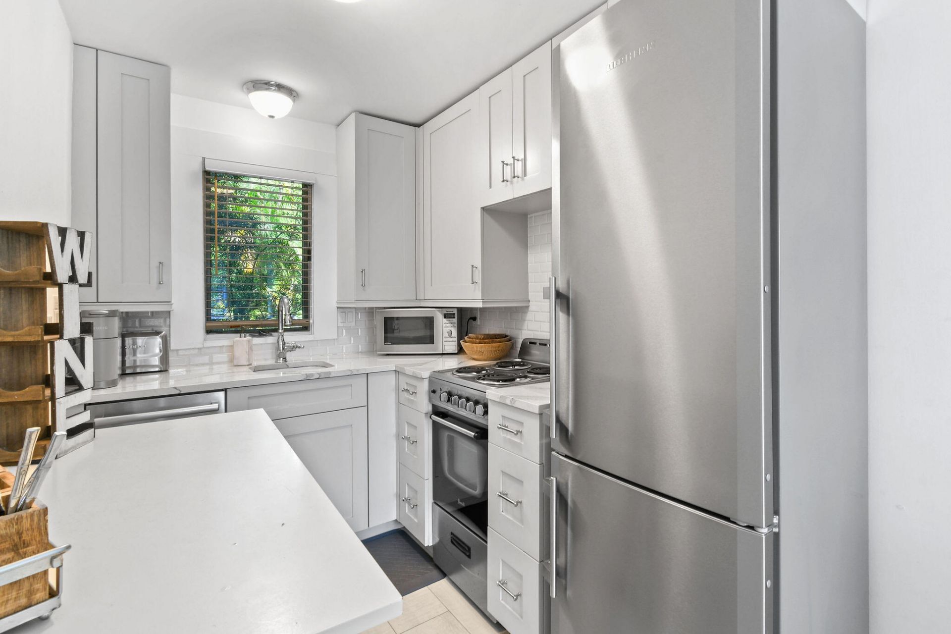 605 N Lakeside Drive, Lake Worth Beach, FL 33460 Photo