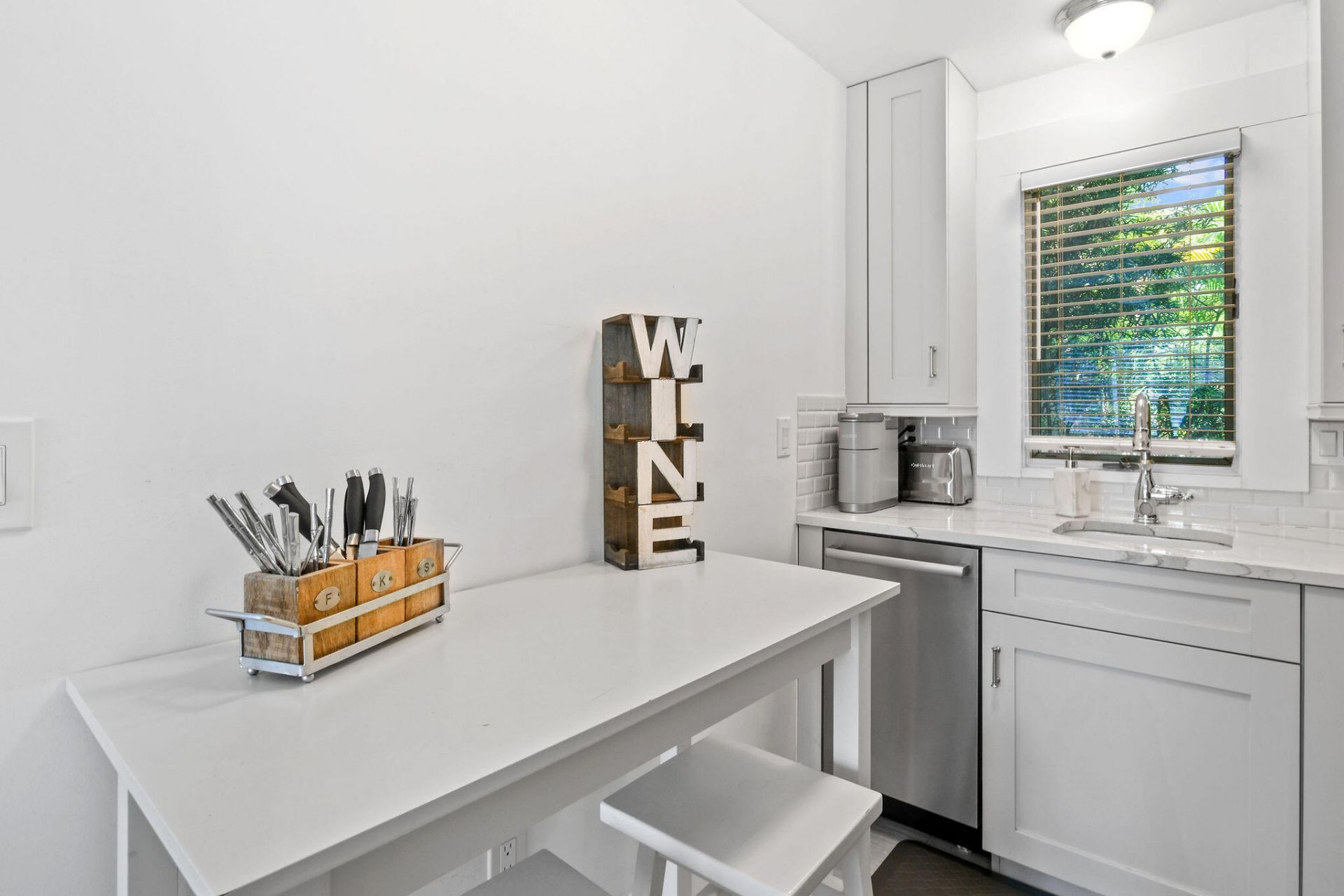 605 N Lakeside Drive, Lake Worth Beach, FL 33460 Photo