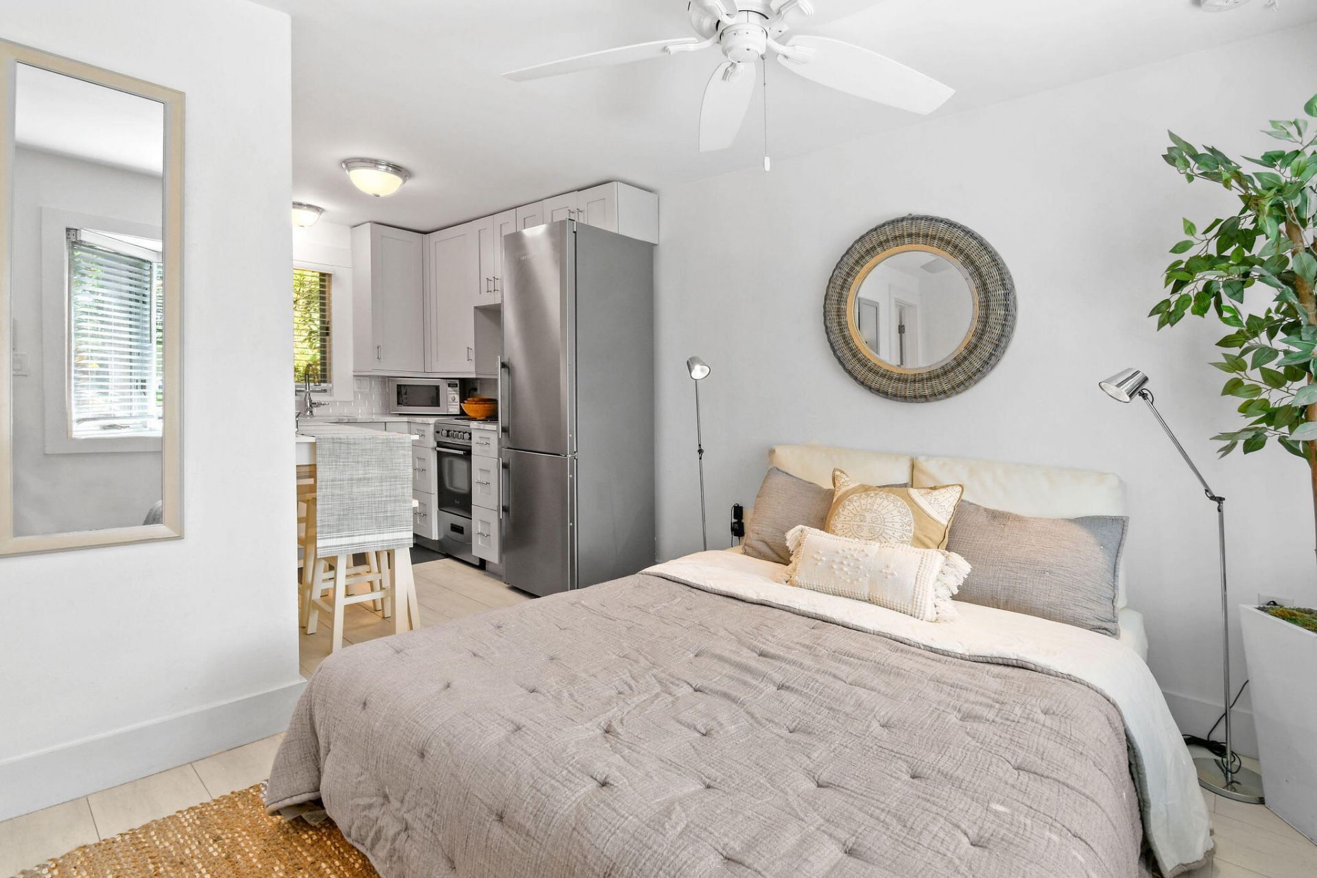 605 N Lakeside Drive, Lake Worth Beach, FL 33460 Photo