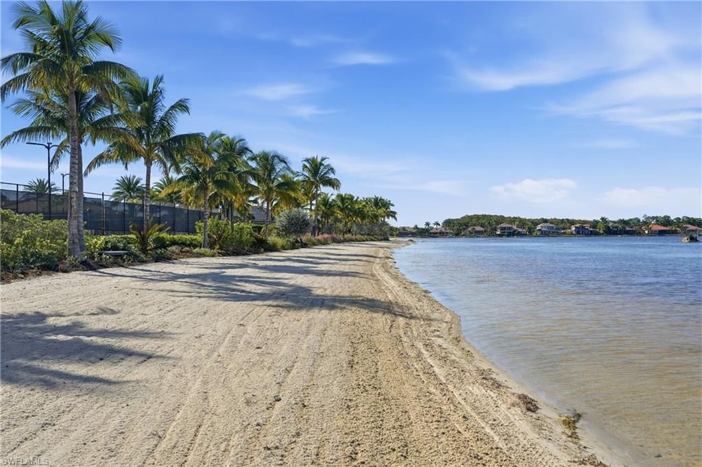 9328 Fieldstone Ln, Naples, FL 34120 Photo