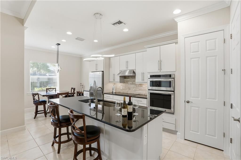 9328 Fieldstone Ln, Naples, FL 34120 Photo