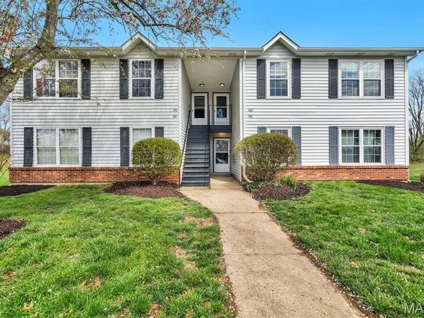 154 Old Buggy Court , Unit A, St Charles, MO 63304