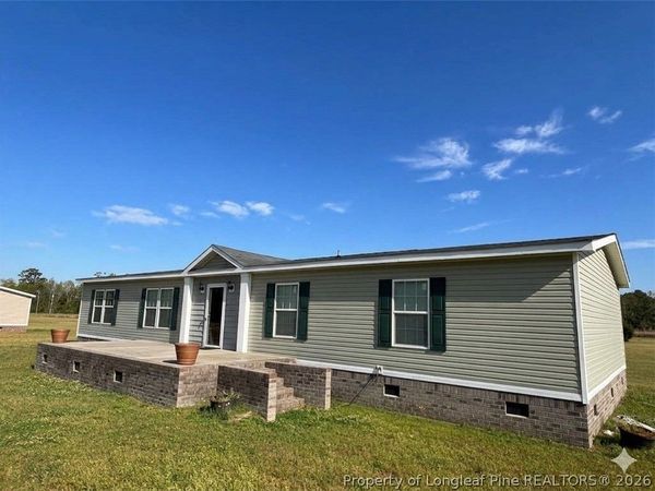33 Chadbourn Drive, Lumberton, NC 28360