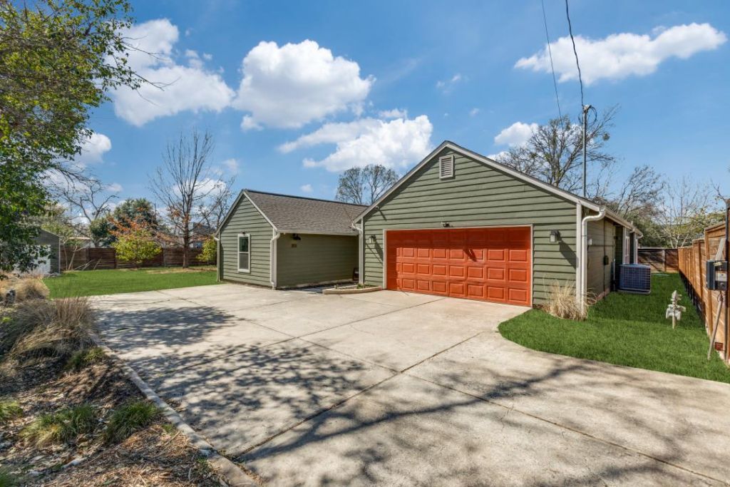 1113 Taulbee Ln, Austin, TX 78757 Main Photo