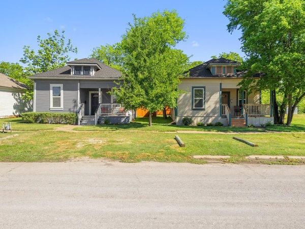 314 and 312 W 3rd ST, Taylor, TX 76574