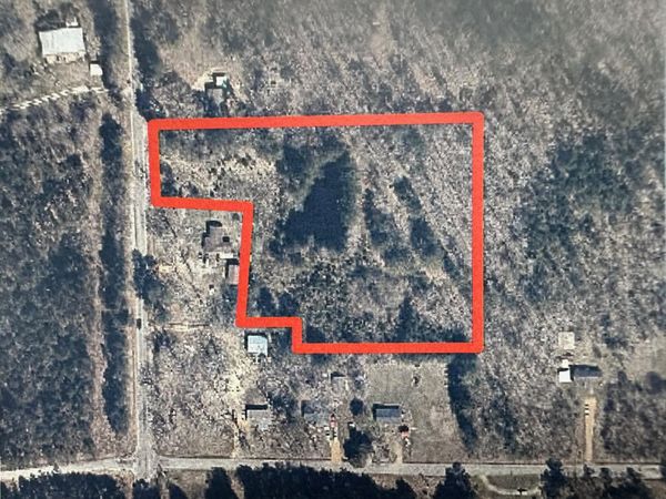 Coontail Road, Aberdeen, MS 39730