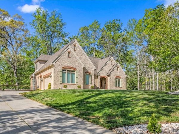 6699 Fegan Road , Summerfield, NC 27358