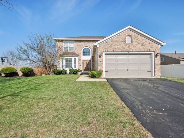 6 Kingsbrooke Court , Bolingbrook, IL 60440