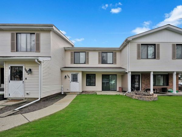 1007 CLEVELAND Court , Vernon Hills, IL 60061