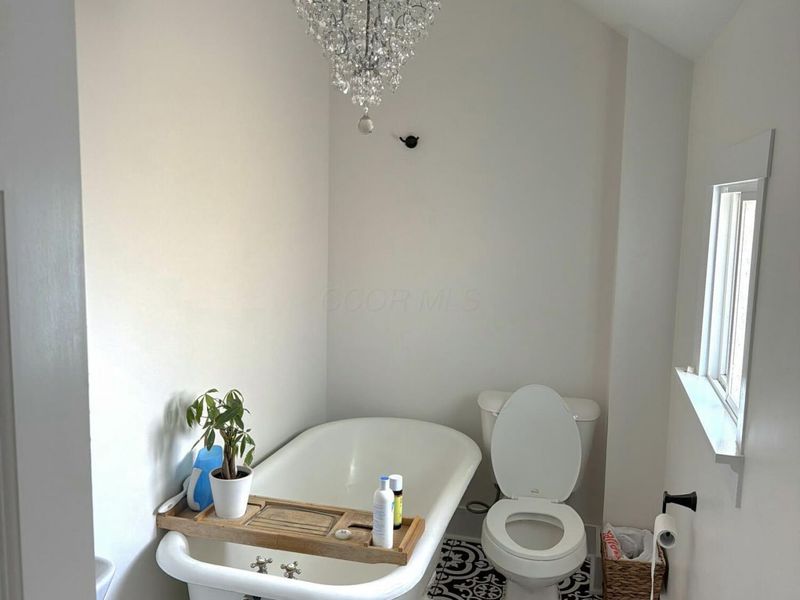 717 N High Street, Lancaster, OH 43130 Photo 8