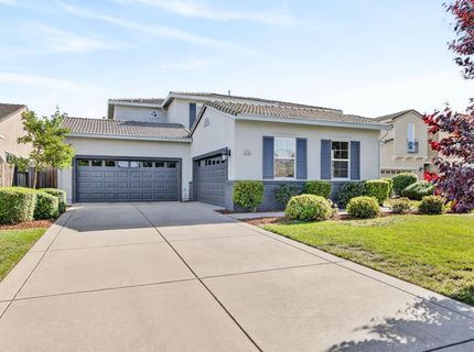 5204 Crown Bench Cir, Elk Grove, CA 95757 Photo