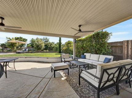 5204 Crown Bench Cir, Elk Grove, CA 95757 Photo