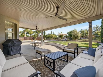 5204 Crown Bench Cir, Elk Grove, CA 95757 Photo