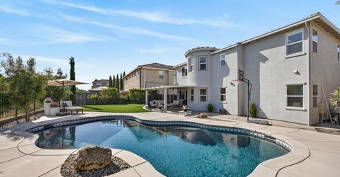 5204 Crown Bench Cir, Elk Grove, CA 95757 Photo