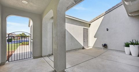 5204 Crown Bench Cir, Elk Grove, CA 95757 Photo