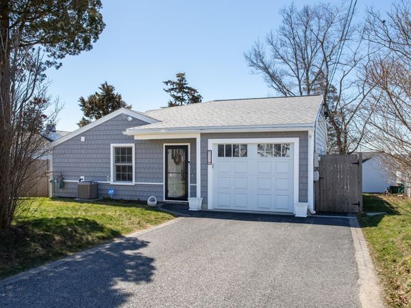 523 Winnacunnet Road, Hampton, NH 03842
