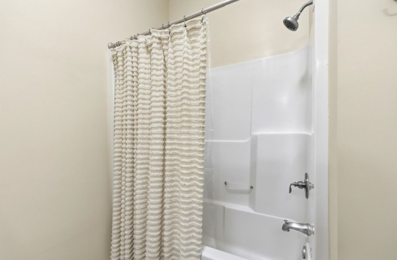 257 Venice Way Photo 11