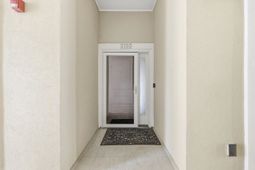 257 Venice Way photo 4