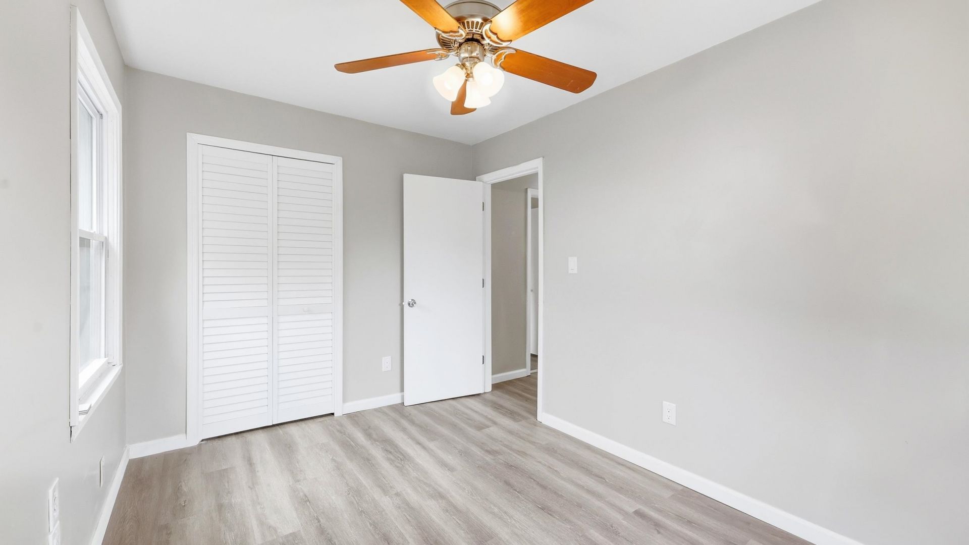 480 Lincolnshire Dr. Photo 13