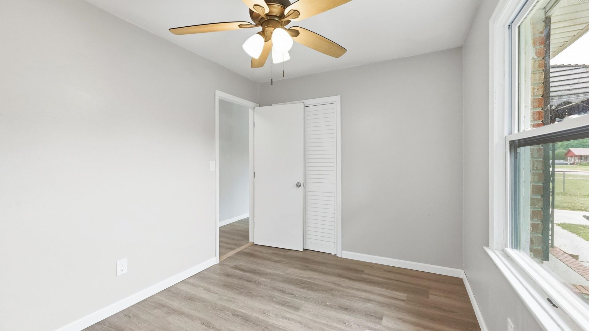 480 Lincolnshire Dr. Photo 14